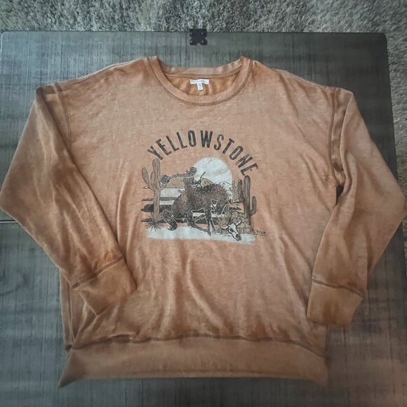 Maurices Tops - Maurices Yellowstone Sweatshirt